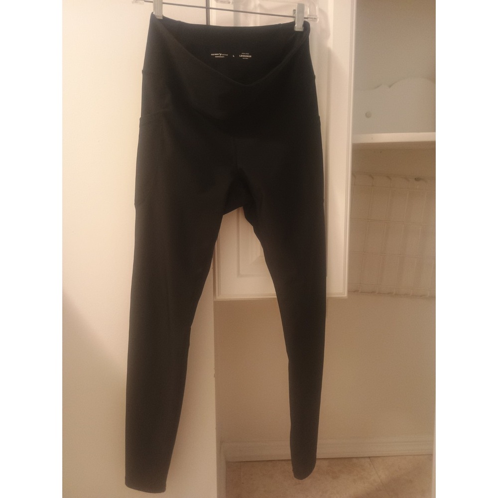 NWT: Old Navy High-Waist Powersoft 7/8 Pocket Leggings, Black, Size L
